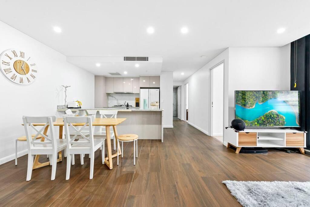Four Bedroom Apartment With Facilities In Olympic Park Sydney Ngoại thất bức ảnh