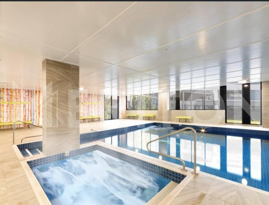 Four Bedroom Apartment With Facilities In Olympic Park Sydney Ngoại thất bức ảnh